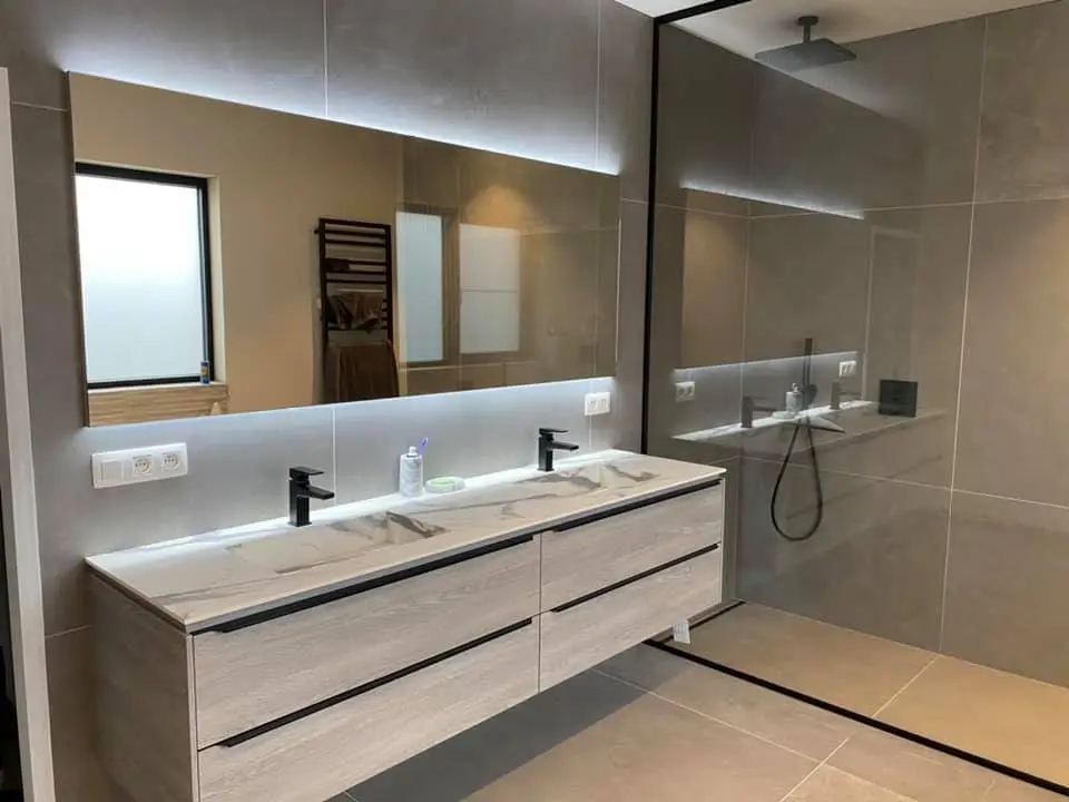 Badkamer door VM Sanitair